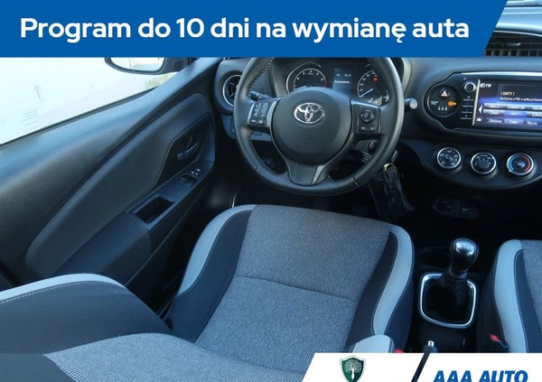 Toyota Yaris cena 57000 przebieg: 41819, rok produkcji 2019 z Wyrzysk małe 232